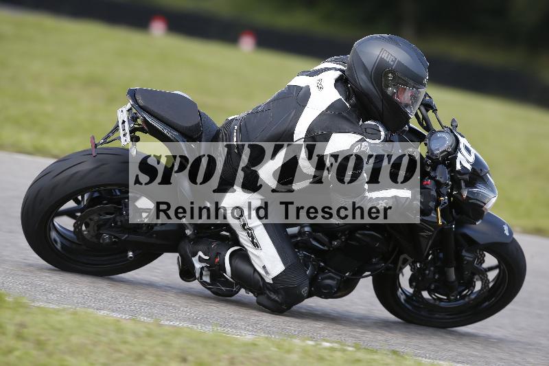 /Archiv-2024/29 12.06.2024 MOTO.CH Track Day ADR/Gruppe blau/101